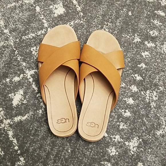 UGG Shoes - UGG Sandals